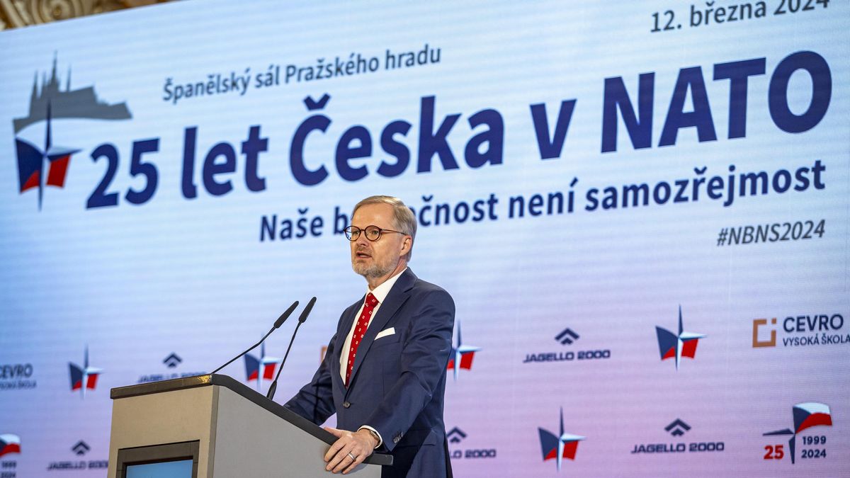 FOTO: Konference k 25. výročí Česka v NATO